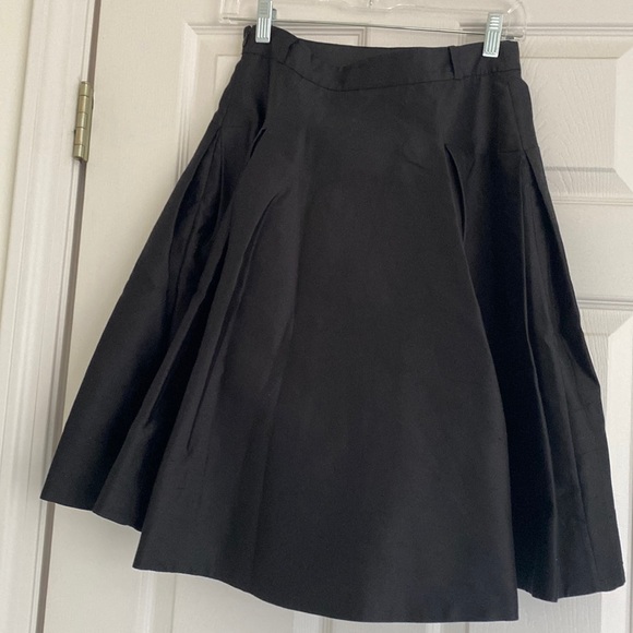 Kate Spade “Louella” black silk midi flared skirt US4, NWT, never worn - Picture 2 of 4